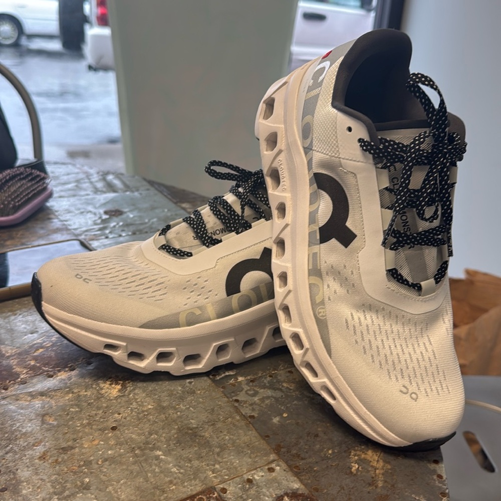 Never worn DHgate I have the real ones and they look the exact same